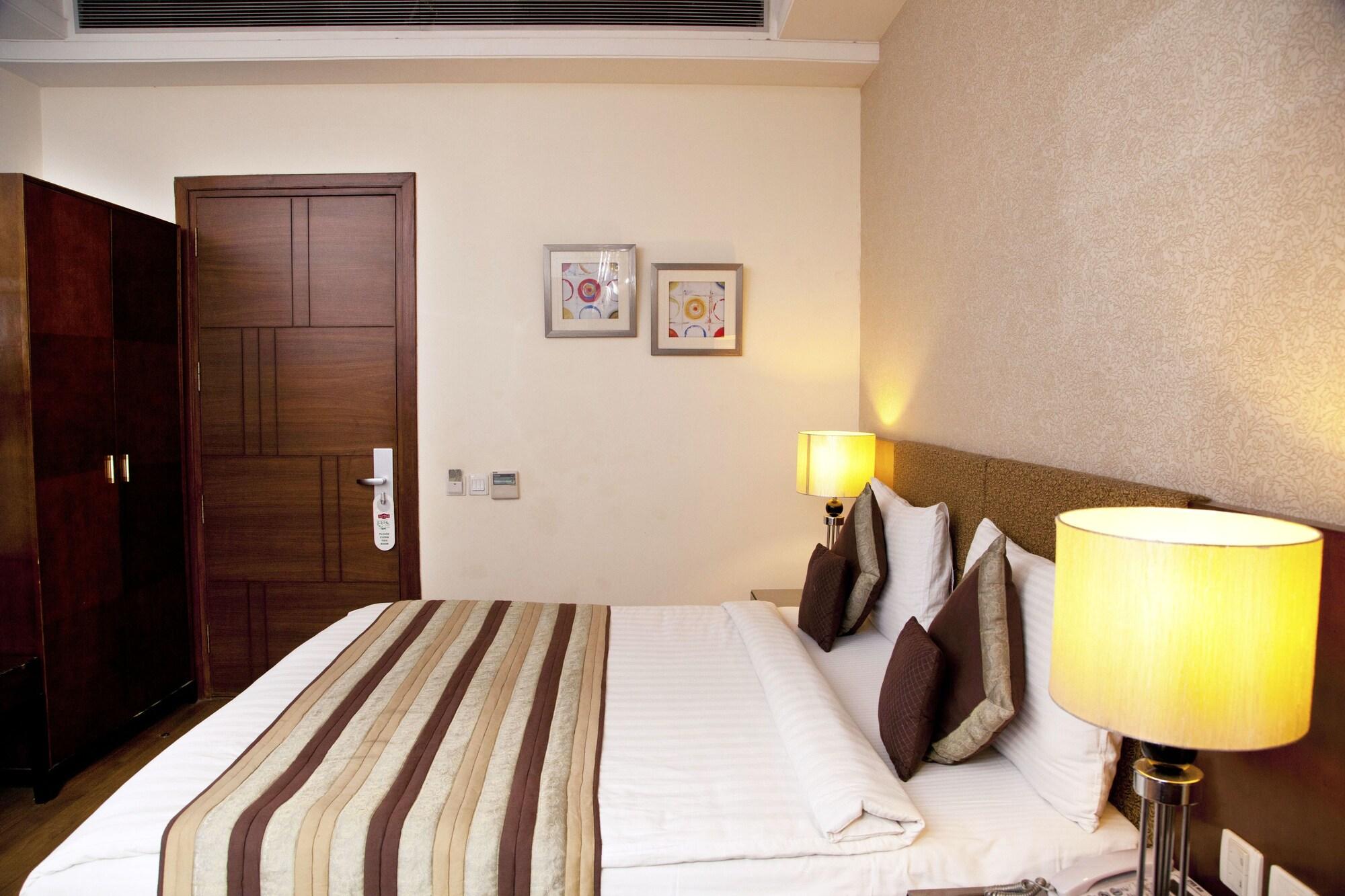 Alpina Hotels&Suites Nové Dillí Exteriér fotografie