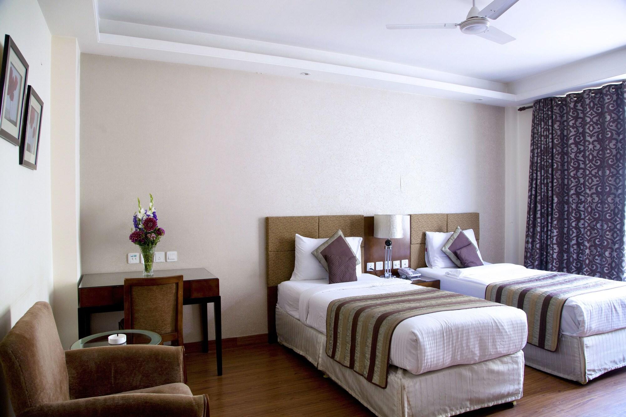 Alpina Hotels&Suites Nové Dillí Exteriér fotografie