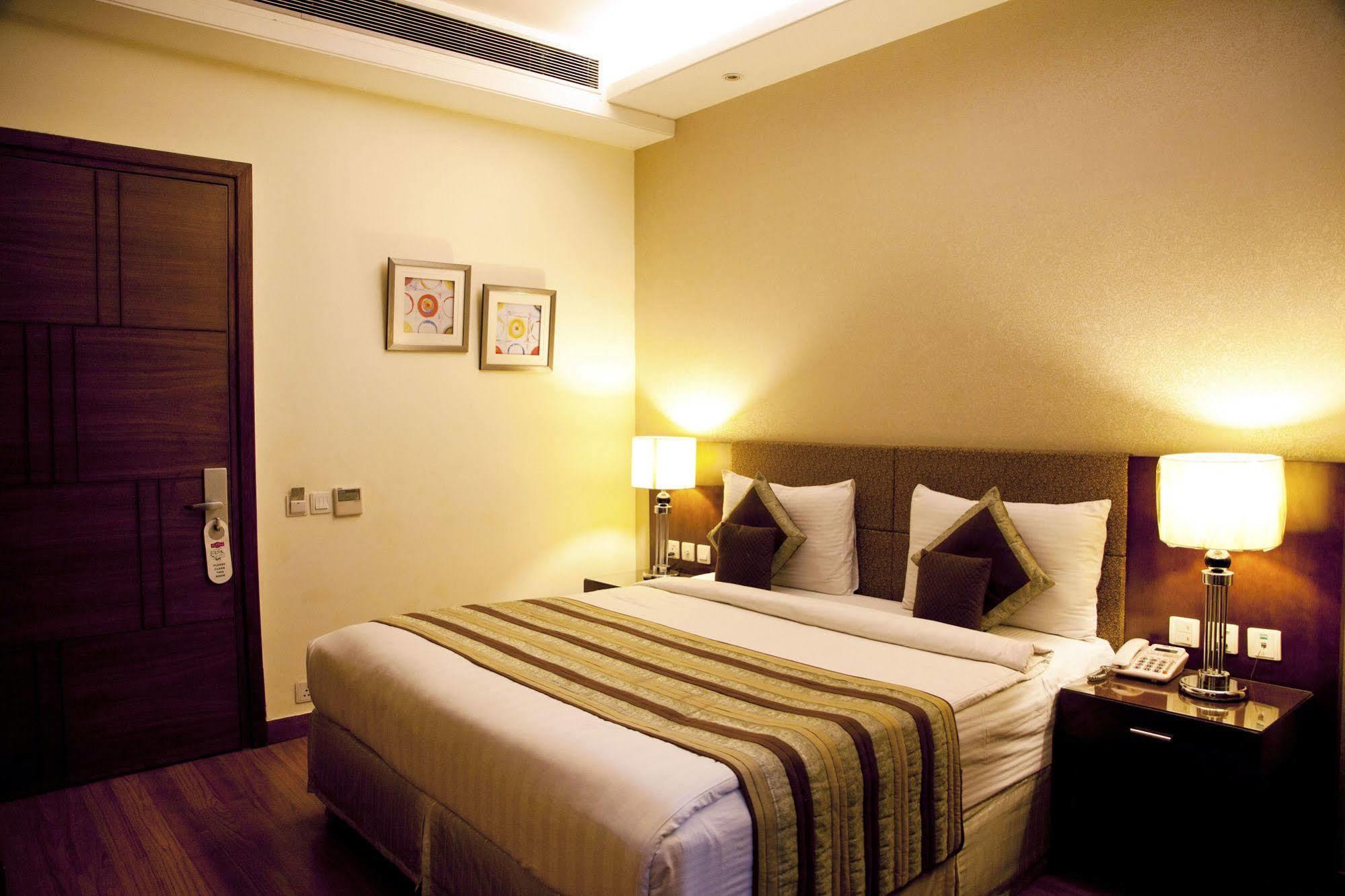 Alpina Hotels&Suites Nové Dillí Exteriér fotografie